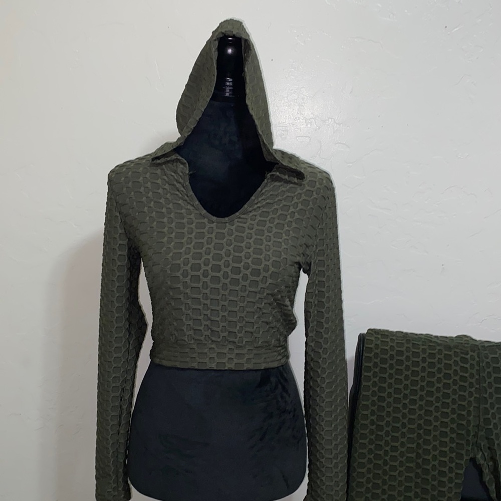 Olive green SexY two Piece outfit 🤩🤩🤩